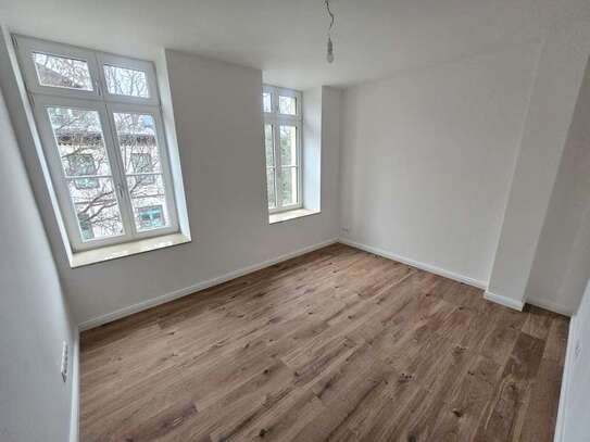 ERSTBEZUG nach Sanierung 
Charmante 2- Zimmerwohnung inkl. Balkon+Walk-In-Dusche+Vinyl+Smart Home