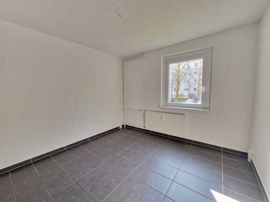 Großzügige 1-Zimmer-Wohnung im EG mit Duschbad
