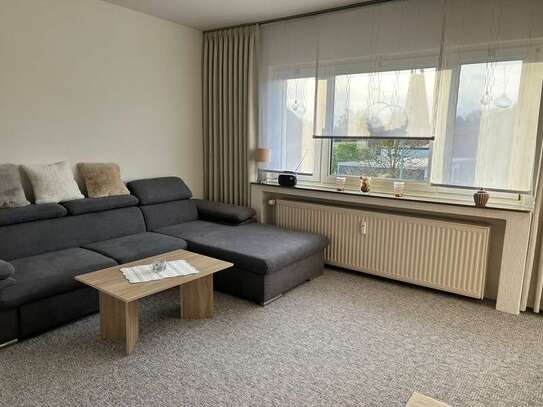 Modernisierte Wohnung mit zwei Zimmern und Balkon in Duisburg