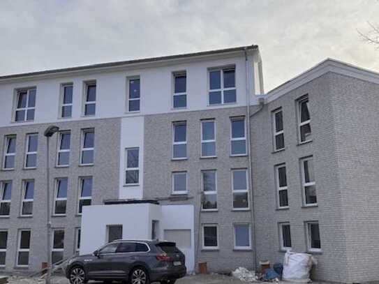 Erstbezug - Hochwertige 3-Zi-Whg. im Dachgeschoss/Penthouse mit Dachterrasse