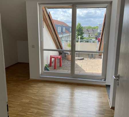 Sonnige Dachgeschosswohnung mit Erbpacht