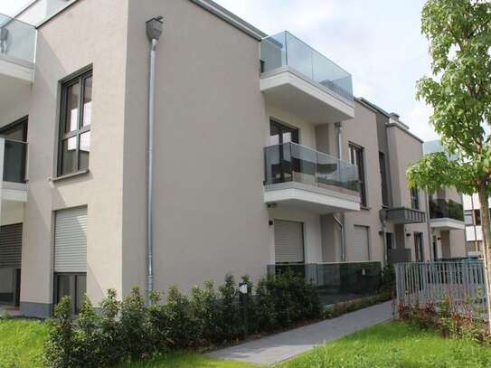 Neuwertige moderne 3 Zimmer Wohnung mit sonniger Terrasse und eigenem Gartenanteil!