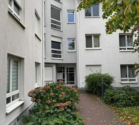 Attraktive 3 Zimmer Dachgeschosswohnung mit Balkon