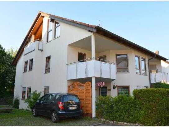 Viel Licht von 3 Seiten - Helles Wohnen mit Sonnen-Balkon in Mittelstadt