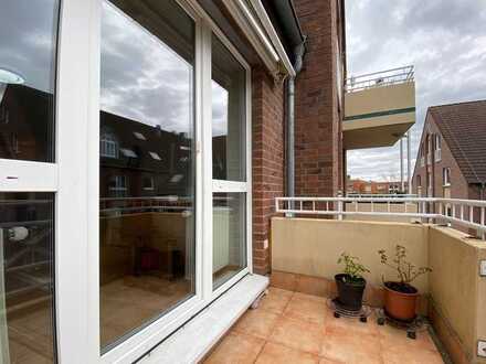 Zum Kauf: ETW mit 71m² in Unterrath (2 Zimmer, Küche, Diele, Bad, Balkon, TG-Stellplatz)