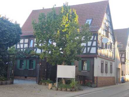 Historisches 6-Zimmer-Einfamilienhaus mit Einliegerwohnung in Monsheim