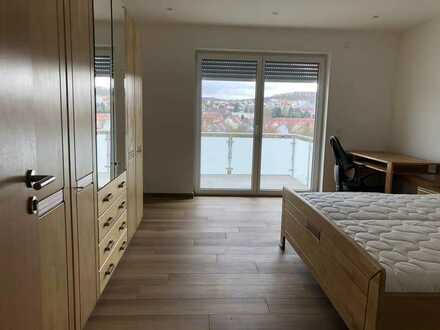 Stilvolle, geräumige und neuwertige 3-Zimmer-Wohnung mit Balkon und EBK in Weinsberg