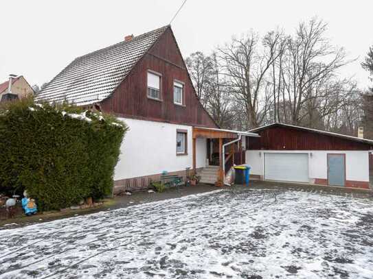 Ihr Platz für Träume in Schöpstal! Einfamilienhaus mit großzügigem Nebengebäude