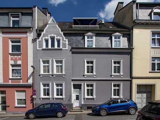 Stilvolle Altbauwohnung mit großer Dachterrasse und Doppelgarage im Herzen von 
Gevelsberg!