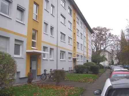 Top : Sanierte und Renovierte 2-Zimmer-Stadtwohnung mit Balkon