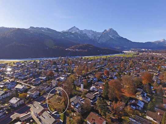 Sonniges, großes, zentral gelegenes Baugrundstück mit Baugenehmigung