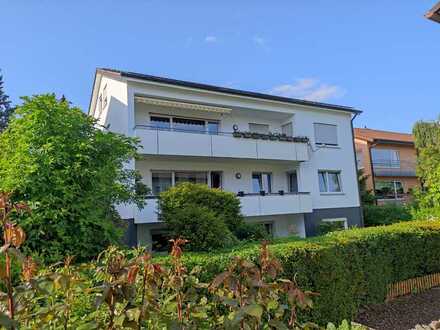 Zentrale 2,5-Zimmer-Wohnung mit großer Terrasse u. neuer EBK in Herrenberg (Ziegelfeld), kernsaniert