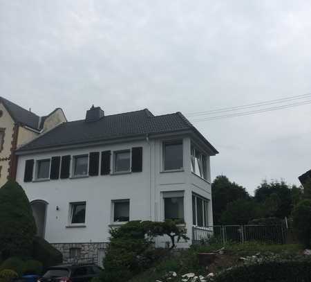 Einfamilienhaus mit EBK, Balkon und Garten zentral gelegen in Hadamar