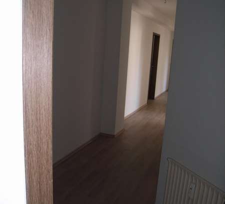 altengerechte Stadt-Wohnung in Betzdorf, 98m² , 2.Stock, Aufzug