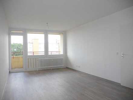 ﻿Schöne 2-Zimmer-Wohnung mit Balkon in Maintal-Bischofsheim zu vermieten