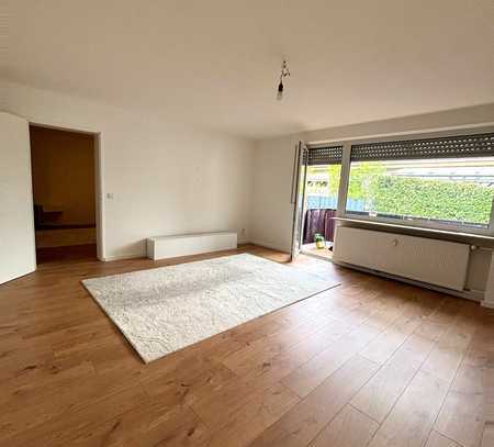 Moderne 2-Zimmer-Wohnung mit Balkon, Garage und Einbauküche in Bassenheim