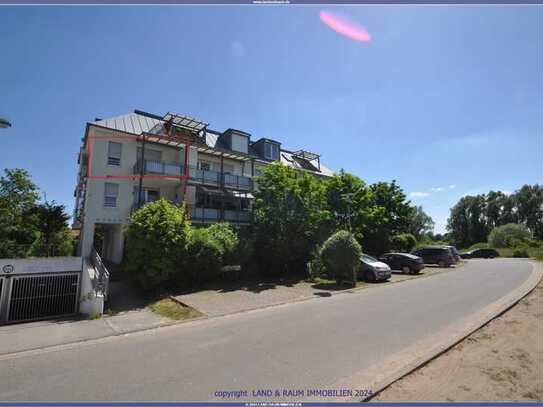 Bezugsfreie 2 Zimmer Wohnung in Falkensee mit Balkon u. Stellplatz