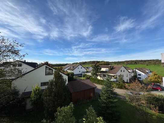 Stilvolle, gepflegte 3,5-Raum-Wohnung mit Einbauküche in Eislingen/Fils