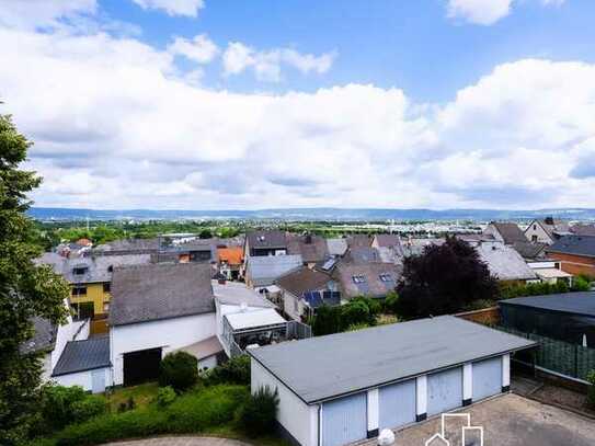 3-ZKB Maisonette-Wohnung mit Loggia und Stellplatz in schöner Blicklage von Mülheim-Kärlich