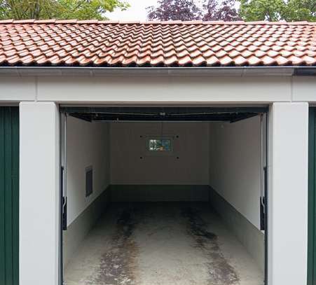 Garage im Wohnpark am See / Empelde