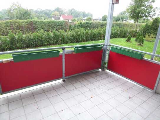 2 Zimmer mit SÜDBALKON suchen Nachmieter!