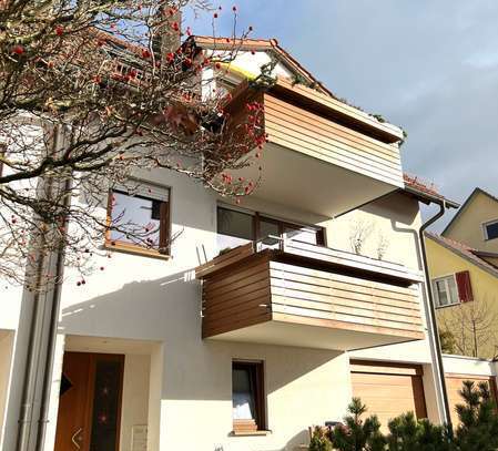 Helle 3 Zi-Whg. (ca. 70 m²) mit Balkon und Garage in Esslingen-Liebersbronn