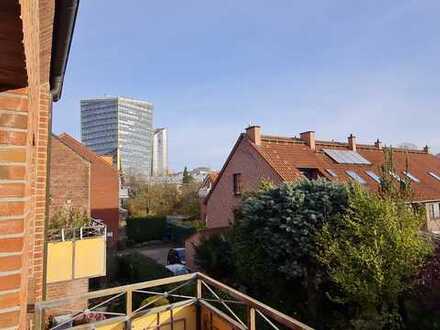 Helle 3- Zimmer Wohnung, zentral gelegen incl. Tiefgaragen-Stellplatz.
