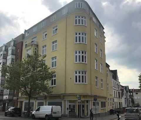 Eine große 3-Zimmer-Wohnung in ruhigem Haus nahe Lloydstraße (Bremerhaven-Mitte-Nord)