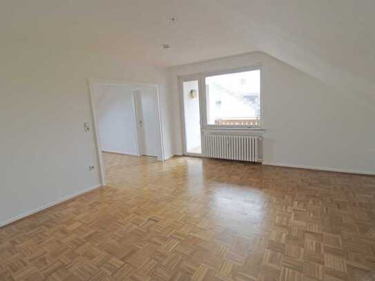 Zentrumsnahe, gepflegte 4-Zimmer-Dachgeschosswohnung mit geräumiger Loggia in Remagen