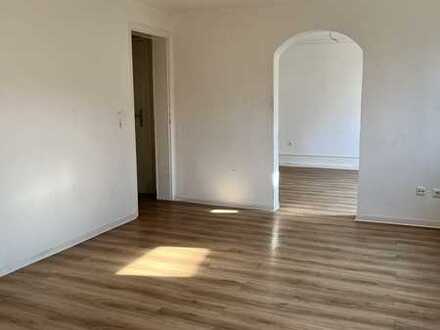 Vollständig renovierte 2-Raum-Wohnung mit Einbauküche in Schwäbisch