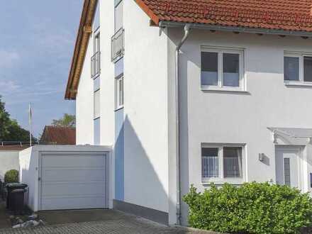 Gepflegtes REH mit Südgarten und Garage. Mit Solarthermie, Wärmedämmziegel, Isolierverglasung!
