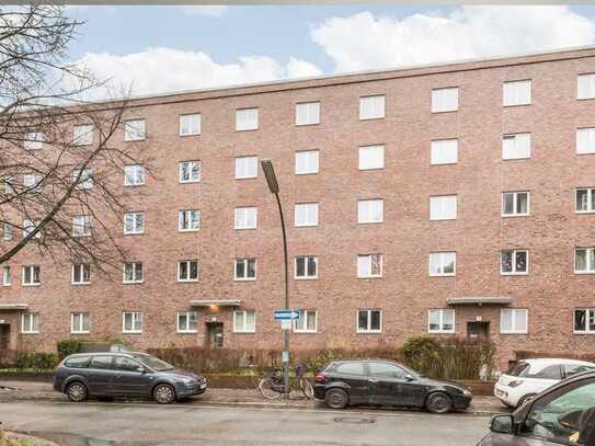 Erstbezug nach Sanierung - 2-Zimmer-Wohnung mit Einbauküche und Balkon in Winterhude