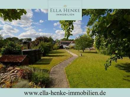 Gepflegte Doppelhaushälfte mit schönem, großem Garten in Feldrandlage von Bornhausen.