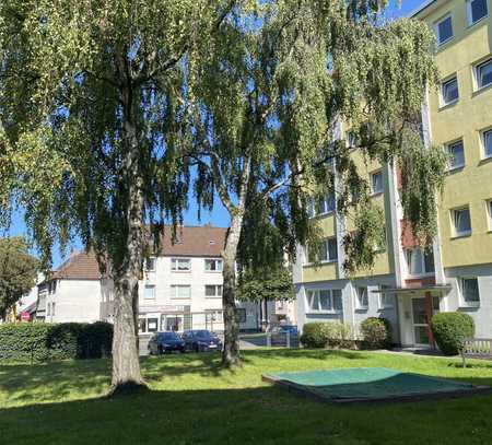 Schöne 2 Zimmer DG-Wohnung in gepflegtem MFH in M-Broich.