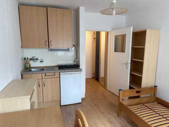 1-Zimmer-Appartement mit Einbauküche in Mannheim-Schwetzingerstadt