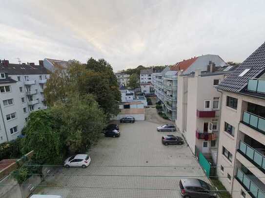 Stellplatz in der Georgstraße 56, Hinterhof Sanitätshaus Seelig frei ab 01.10.2024