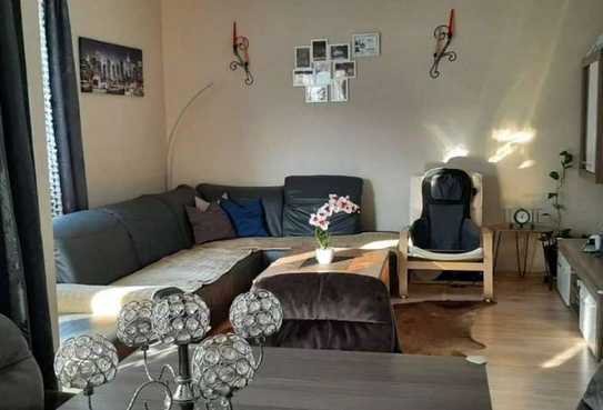 Geschmackvolle 2-Zimmer-Wohnung mit Balkon und Einbauküche in Fürth