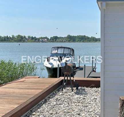 Exklusives Bootshaus mit Wasserzugang und Bootsanleger in beliebter Lage