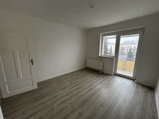 Ideal für Singles oder Pärchen! 2-Zimmer mit Balkon!