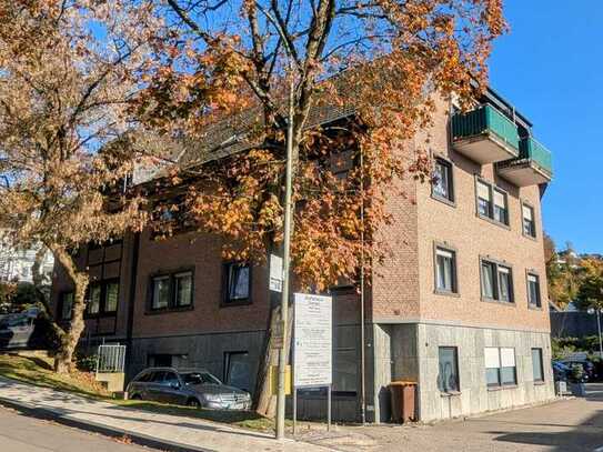 Traumhaft schöne Dachgeschosswohnung mit Balkon und Loggia im Herzen von Overath