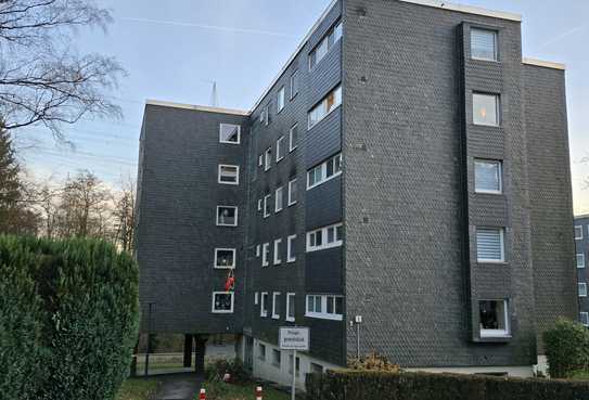 Schöne und ruhige Wohnung 3 Zimmer KDB Balkon in Ronsdorf