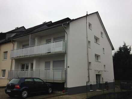 Schöne Souterrain-1-Zimmerwohnung mit Balkon in Leverkusen-Bürrig