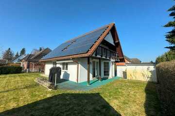 Wohnen wo andere Urlaub machen !!! Modernes Einfamilienhaus mit Photovoltaikanlage !!!