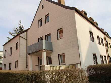 Interessante Kapitalanlage! Solides Mehrfamilienhaus in ruhiger Lage von Augsburg-Lechhausen