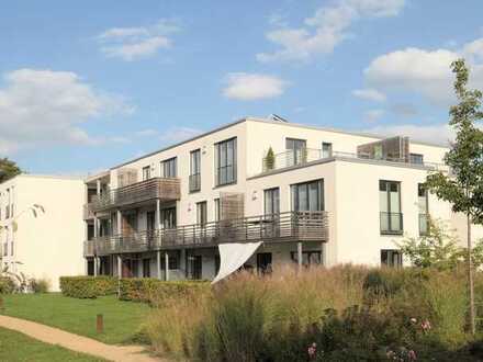 Moderne Etagenwohnung mit Einbauküche und großem Balkon in Uninähe