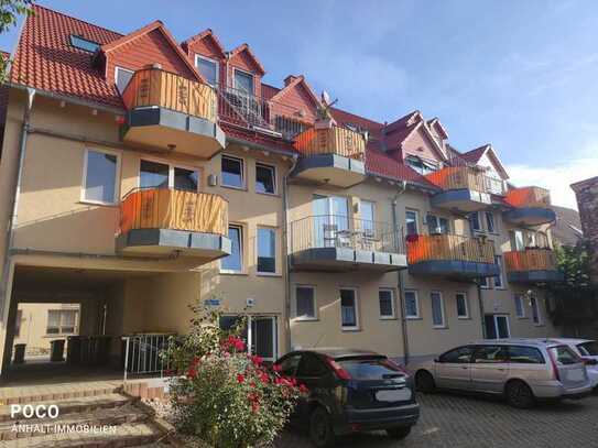 Moderne 3-Zimmer-Wohnung mit Balkon, zwei Etagen, Duschbad und Gäste WC