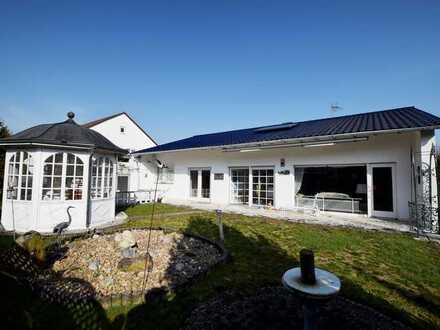 Seltene Gelegenheit! Wohnen auf einer Ebene in einem gepflegten 5 ZKB-Bungalow