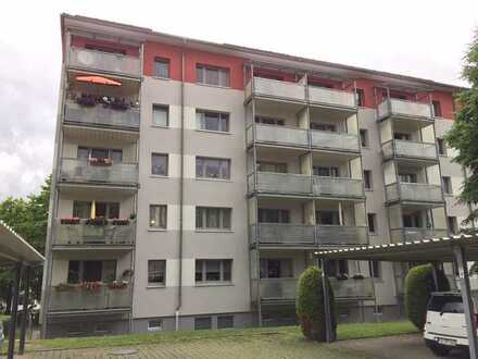 1-Zi.-Wohnung mit Balkon und Einbauküche in Dr.-W.-Külz-Str. 54, BED, zu vermieten! 1. OG