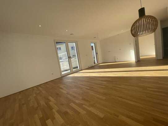 Exklusive 3-Raum-NEUBAU-EG-Wohnung mit Einbauküche- moderne Sonderausstattung im Zentrum Lauchheims