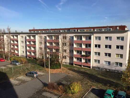 Kleine gemütliche 4-Zimmer-Wohnung mit Balkon!